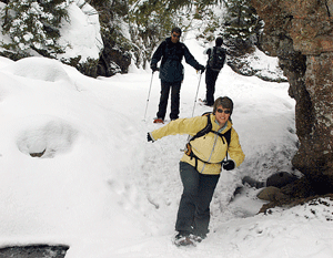 Wobbling snowshoer on the Onion River