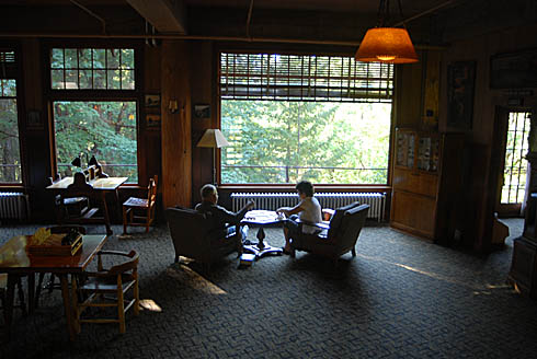 Oregon Caves Chateau lobby