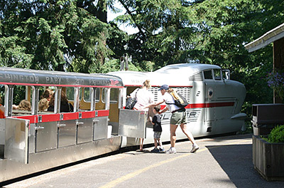 Oregon Zoo train