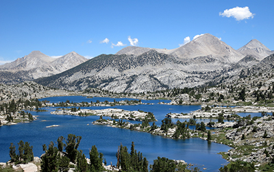 John Muir Trail view of Papoose Lake