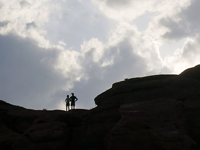 Cataract Canyon camp viewers on the ridge