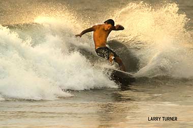 West Maui surfing curves