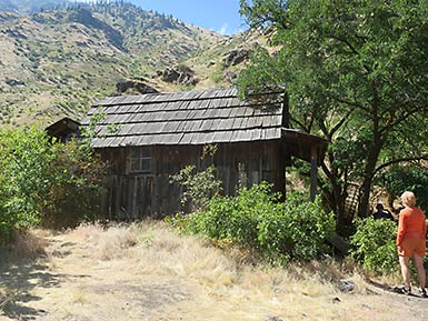 Hells Canyon Duncan Cabin