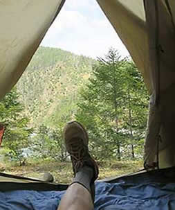 Illinois River rafters kicking back