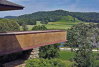 Taliesin birdwalk