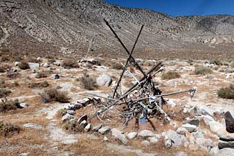 Nevada road to nowhere Guru Road/Dooby Lane desert teepee