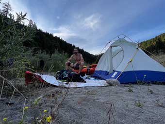 Klamath River, riverside camp spot 